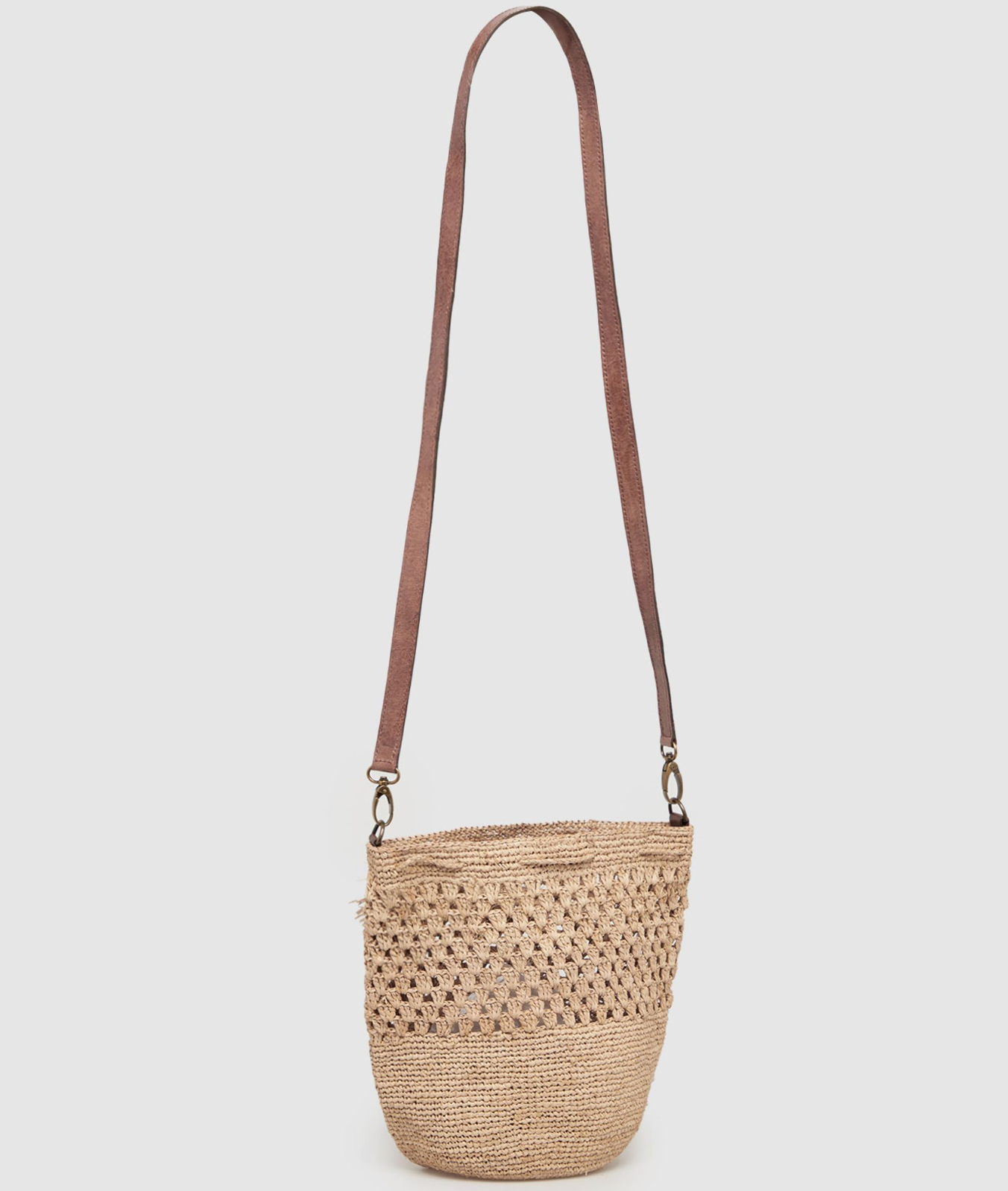 IBELIV <br>Sac Haingo <br> Raphia