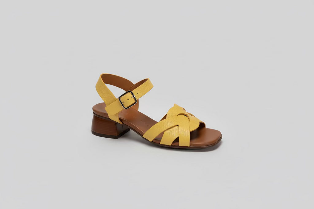 CHIE MIHARA <br> Sandale Tyka <br> Jaune