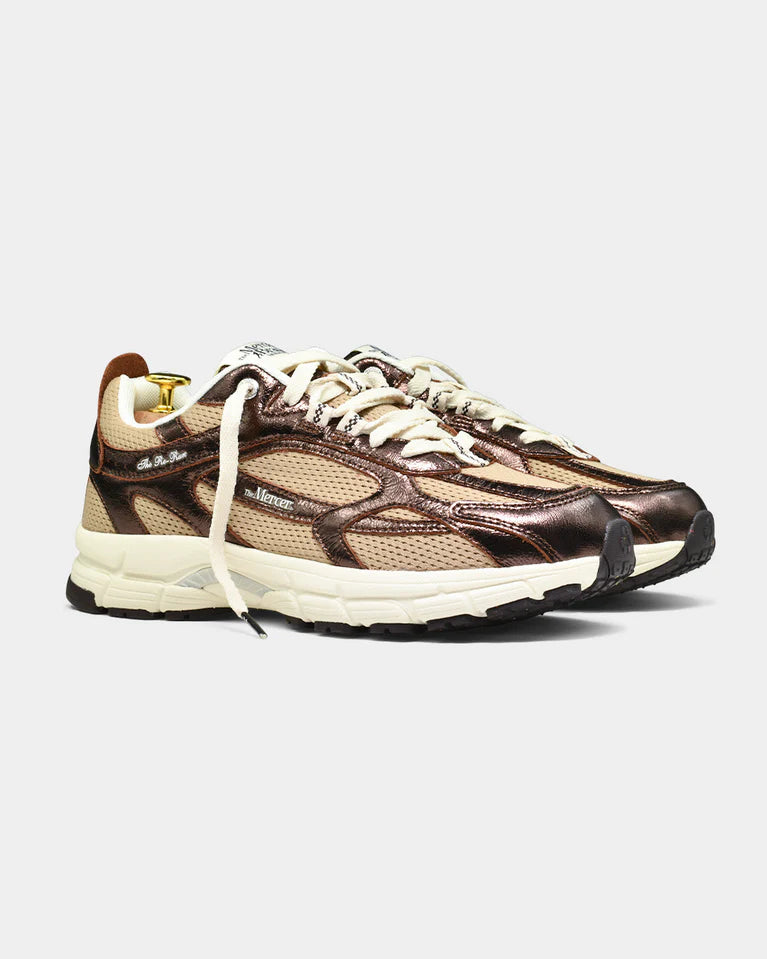SNICKERS MERCER BRAND THE RE-RUN CRACKED