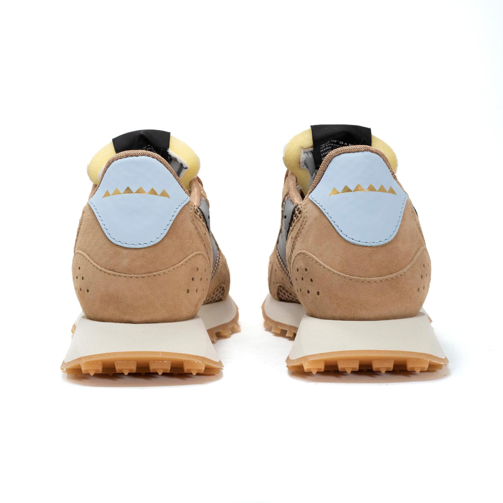 RUN OF <br> Baskets Place <br> Camel